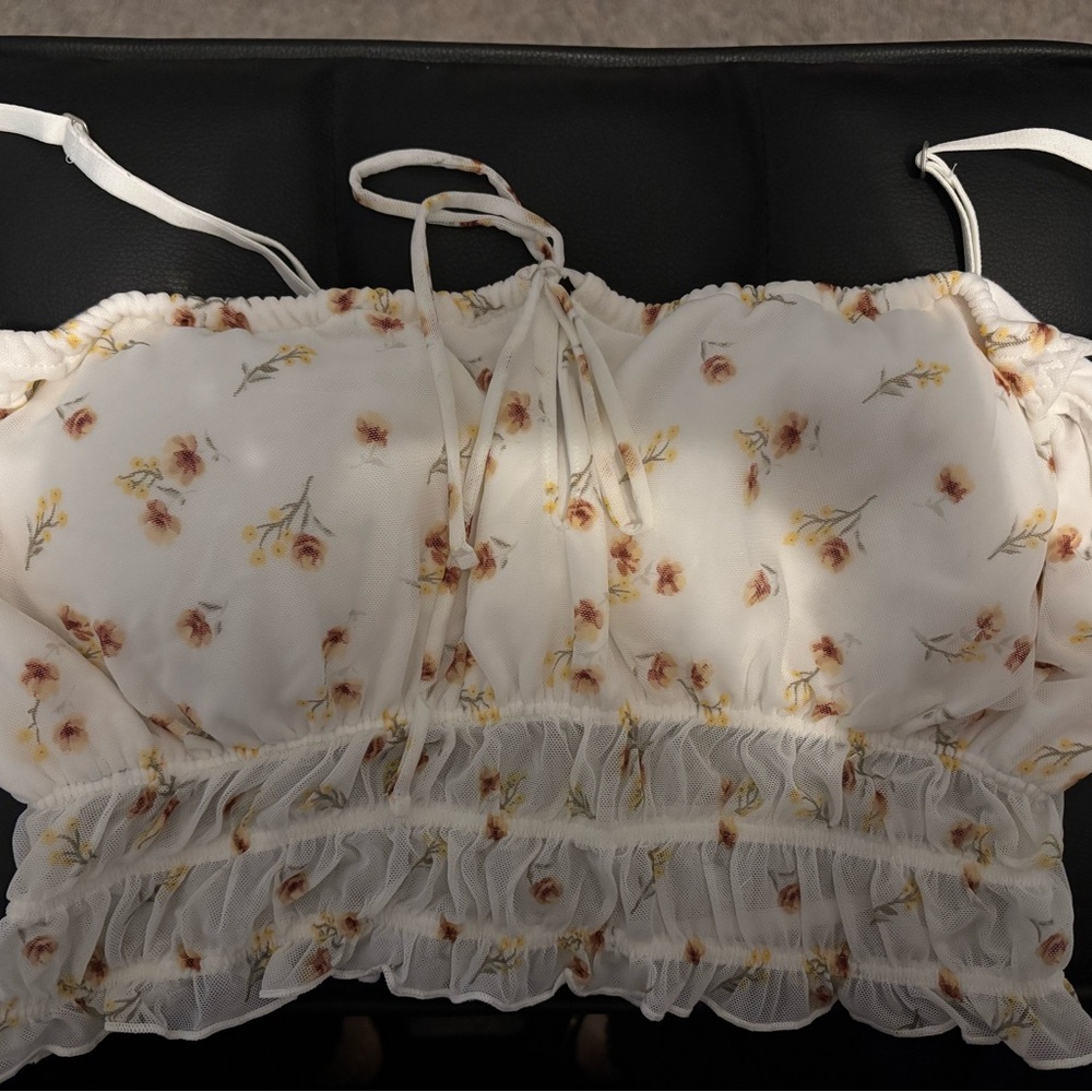 Floral Ruffle Crop Top
